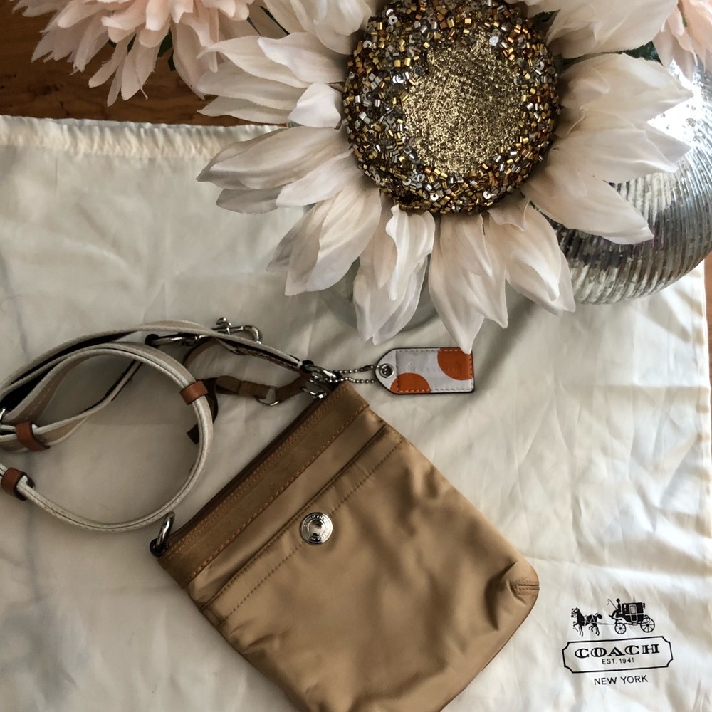 ❤️♥️PreLoved❤️♥️Authentic Coach Crossbody